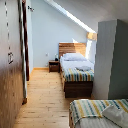 Domki&apartamenty Koszarka Üdülőközpont Gródek Nad Dunajcem